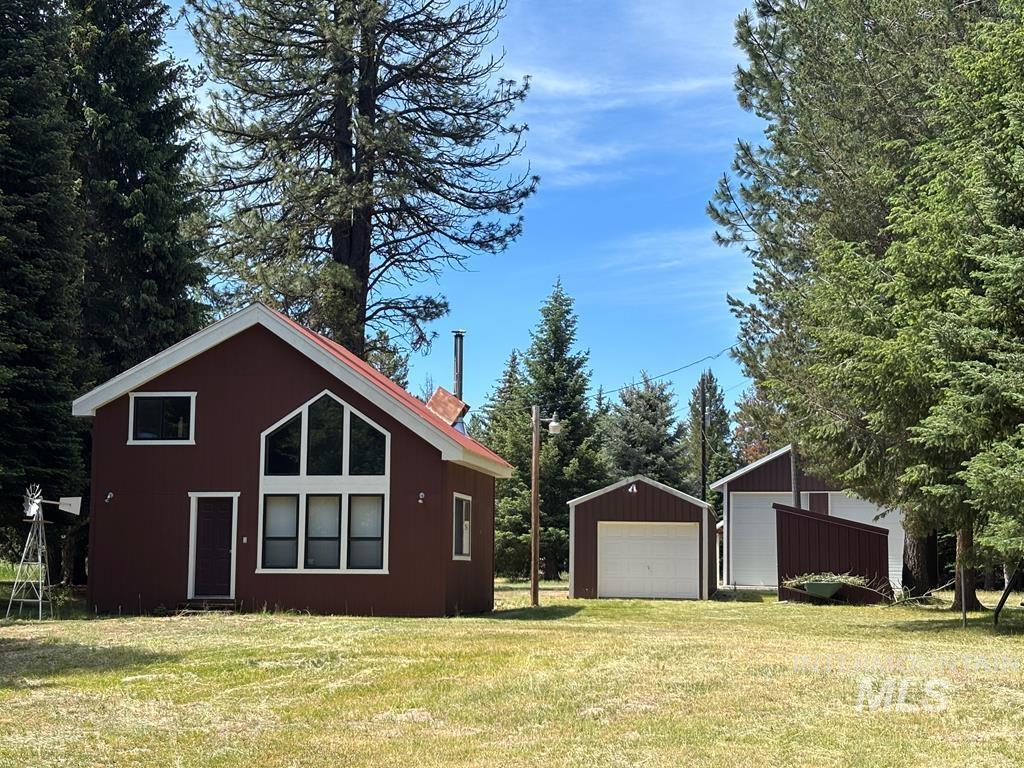 62 Newell Drive, Cascade, Idaho 83611, 1 Bedroom, 1 Bathroom, Residential For Sale, Price $649,900, 98991697
