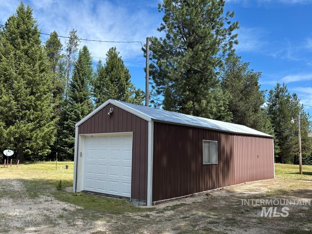 62 Newell Drive, Cascade, Idaho 83611, 1 Bedroom, 1 Bathroom, Residential For Sale, Price $649,900, 98991697