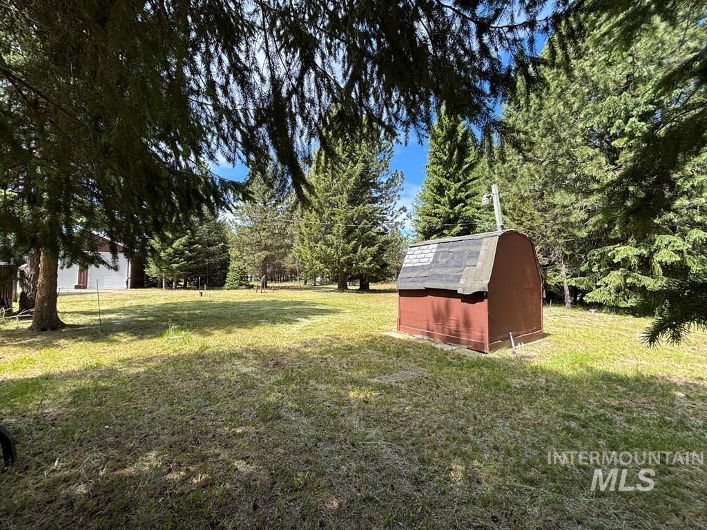 62 Newell Drive, Cascade, Idaho 83611, 1 Bedroom, 1 Bathroom, Residential For Sale, Price $649,900, 98991697