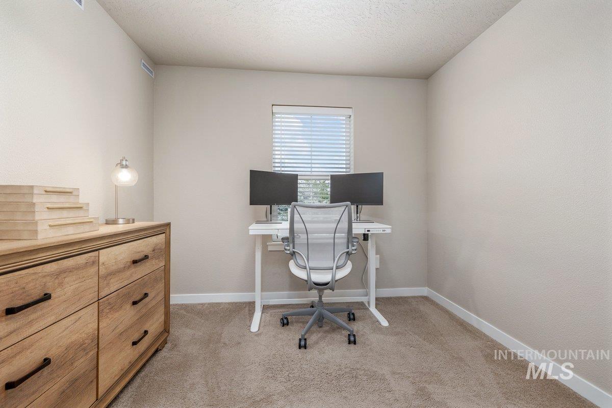 5891 S Carlburg Ln, Boise, Idaho 83709, 3 Bedrooms, 2.5 Bathrooms, Residential For Sale, Price $355,000,MLS 98991699