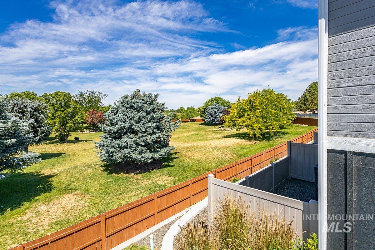 5891 S Carlburg Ln, Boise, Idaho 83709, 3 Bedrooms, 2.5 Bathrooms, Residential For Sale, Price $355,000,MLS 98991699