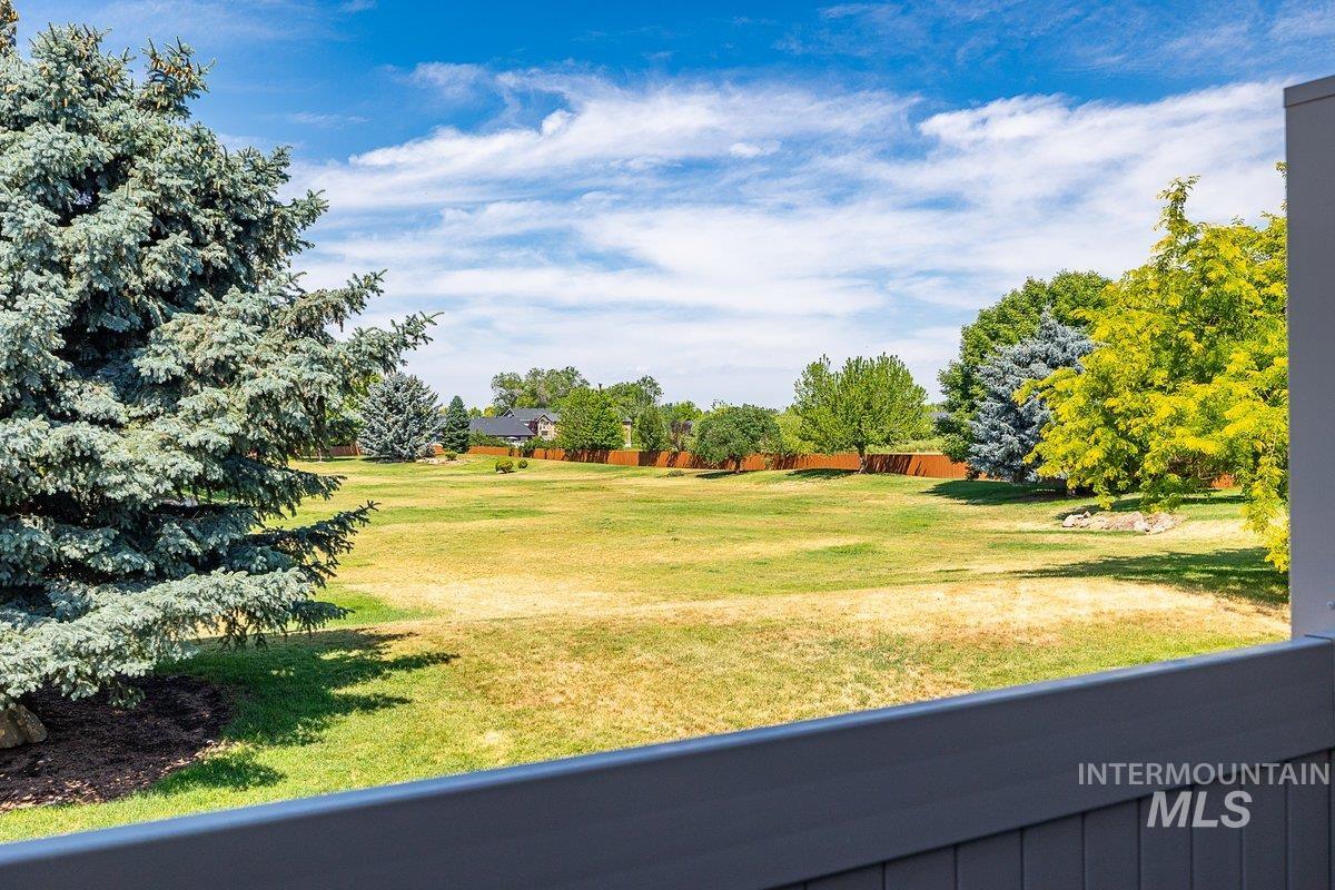 5891 S Carlburg Ln, Boise, Idaho 83709, 3 Bedrooms, 2.5 Bathrooms, Residential For Sale, Price $355,000,MLS 98991699