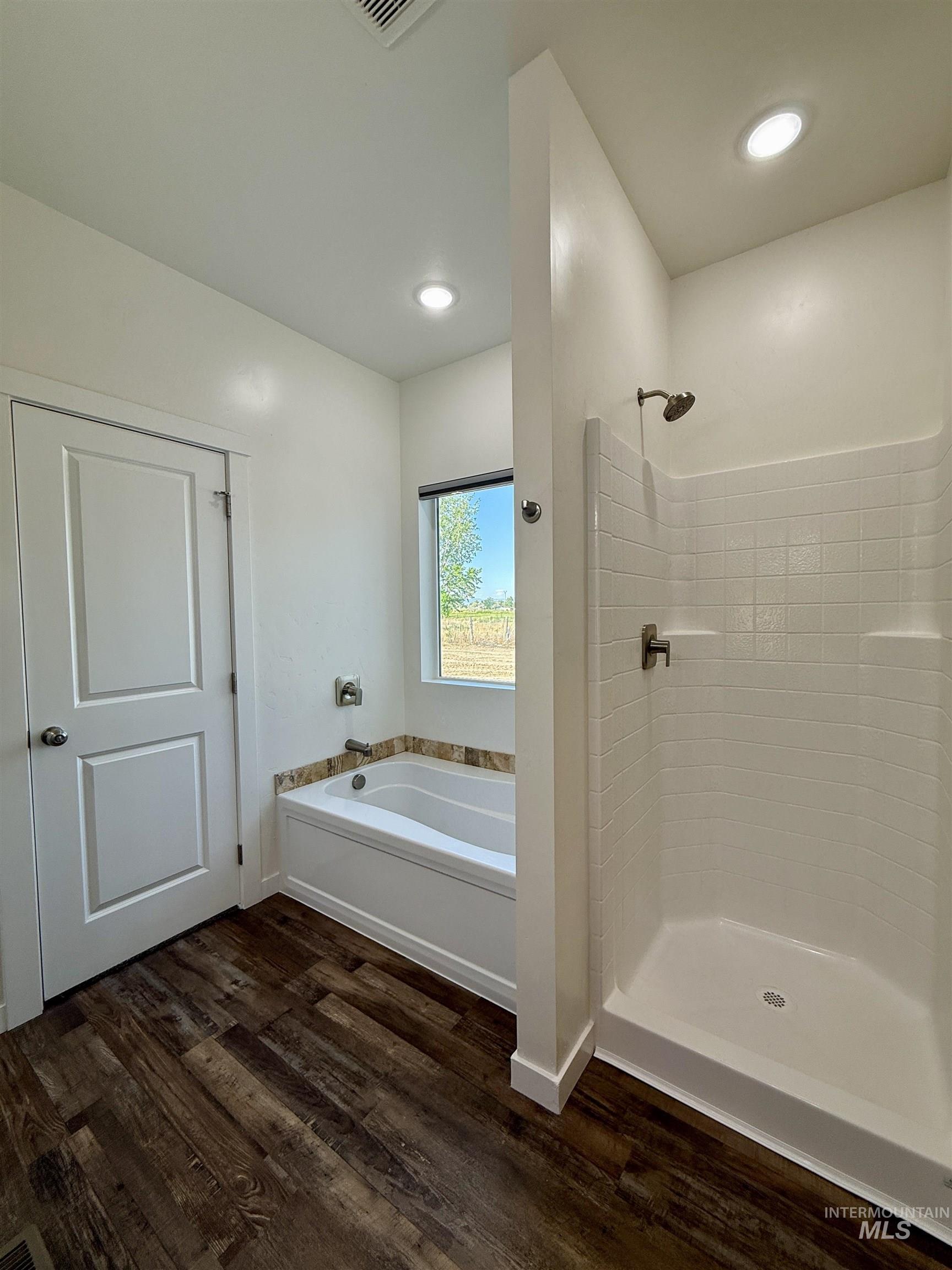 5304 E Lewis Lane, Nampa, Idaho 83686, 3 Bedrooms, 2 Bathrooms, Residential For Sale, Price $750,000,MLS 98991702