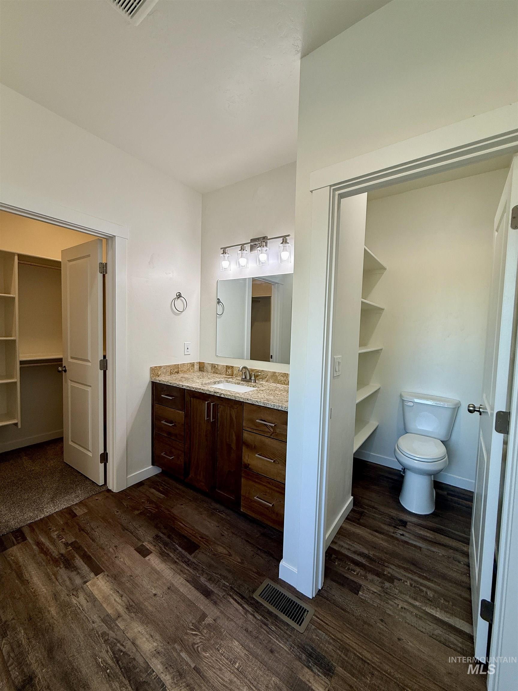 5304 E Lewis Lane, Nampa, Idaho 83686, 3 Bedrooms, 2 Bathrooms, Residential For Sale, Price $750,000,MLS 98991702