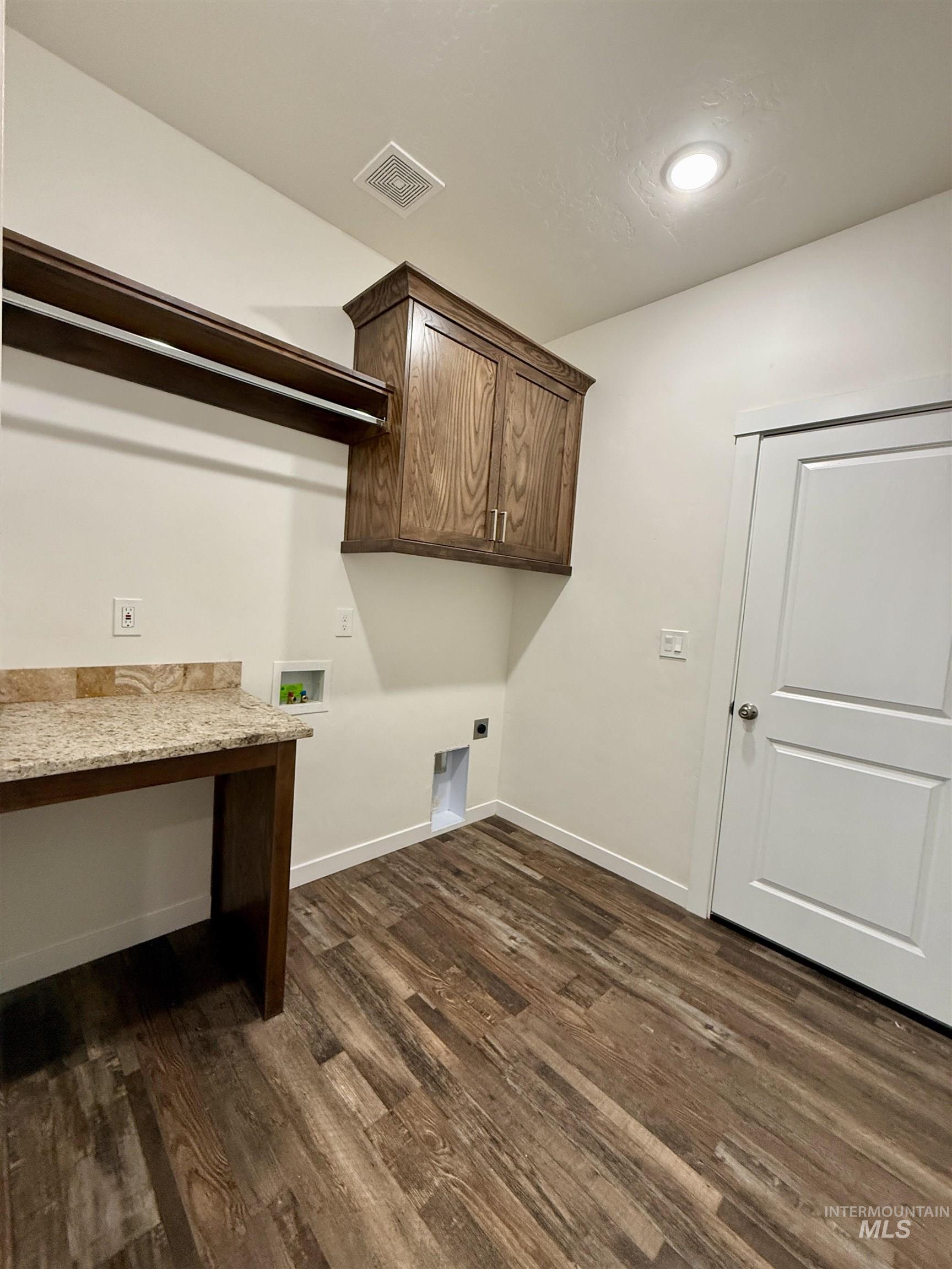 5304 E Lewis Lane, Nampa, Idaho 83686, 3 Bedrooms, 2 Bathrooms, Residential For Sale, Price $750,000,MLS 98991702
