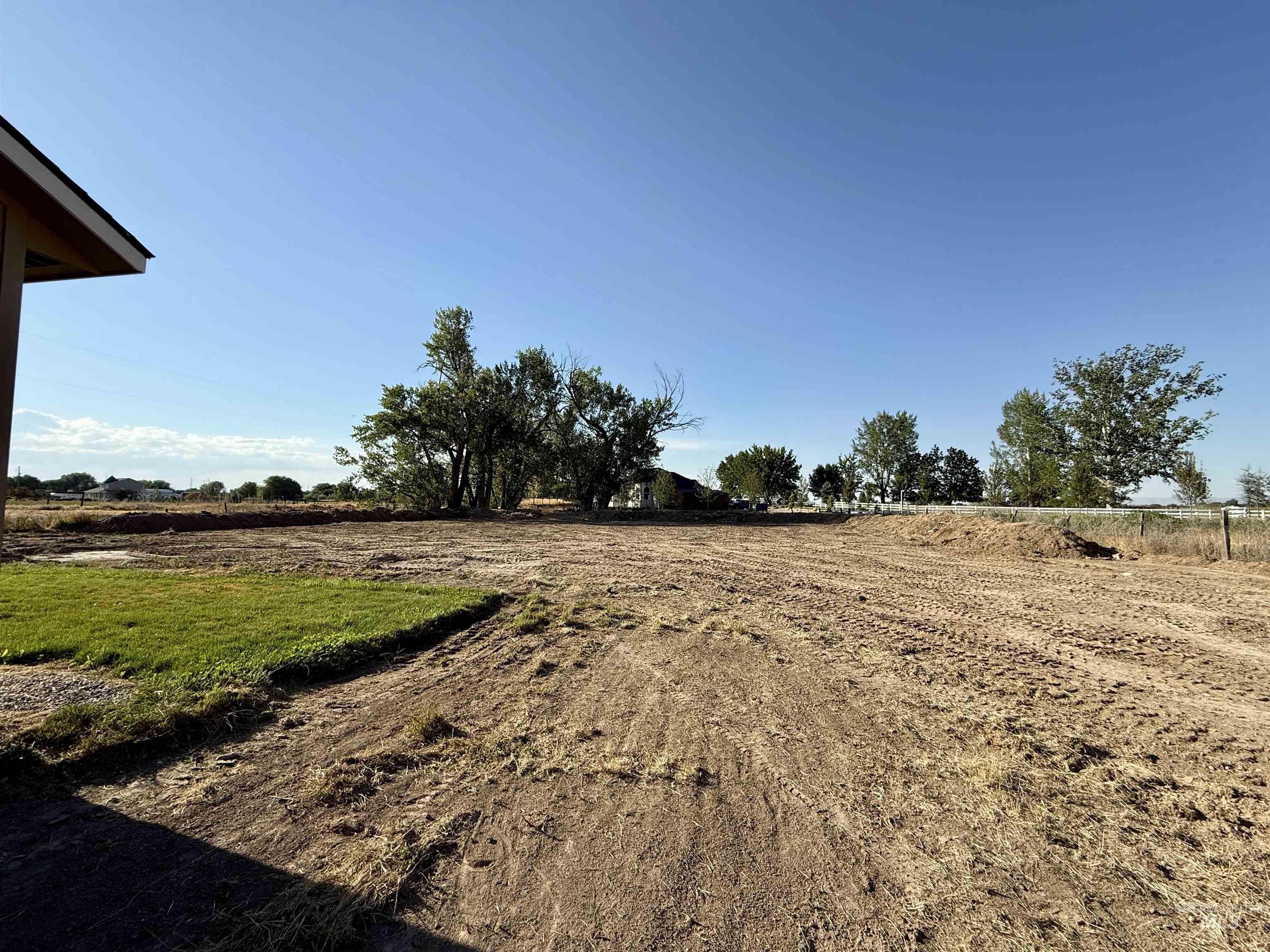 5304 E Lewis Lane, Nampa, Idaho 83686, 3 Bedrooms, 2 Bathrooms, Residential For Sale, Price $750,000,MLS 98991702