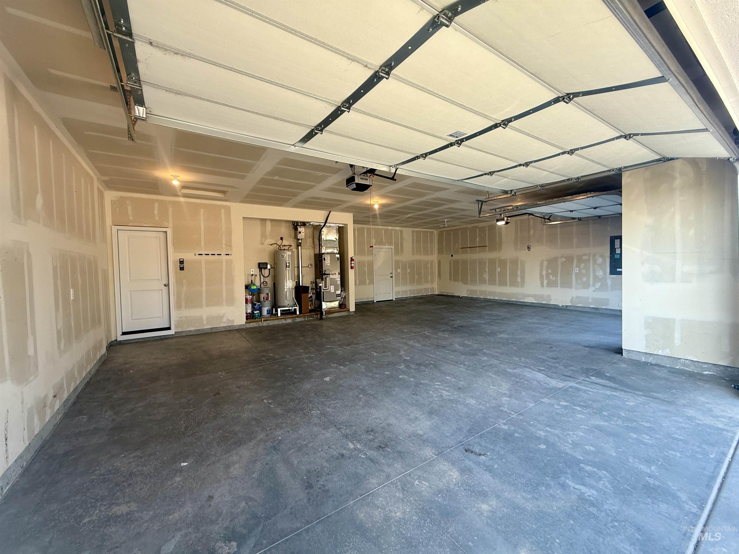 5304 E Lewis Lane, Nampa, Idaho 83686, 3 Bedrooms, 2 Bathrooms, Residential For Sale, Price $750,000,MLS 98991702