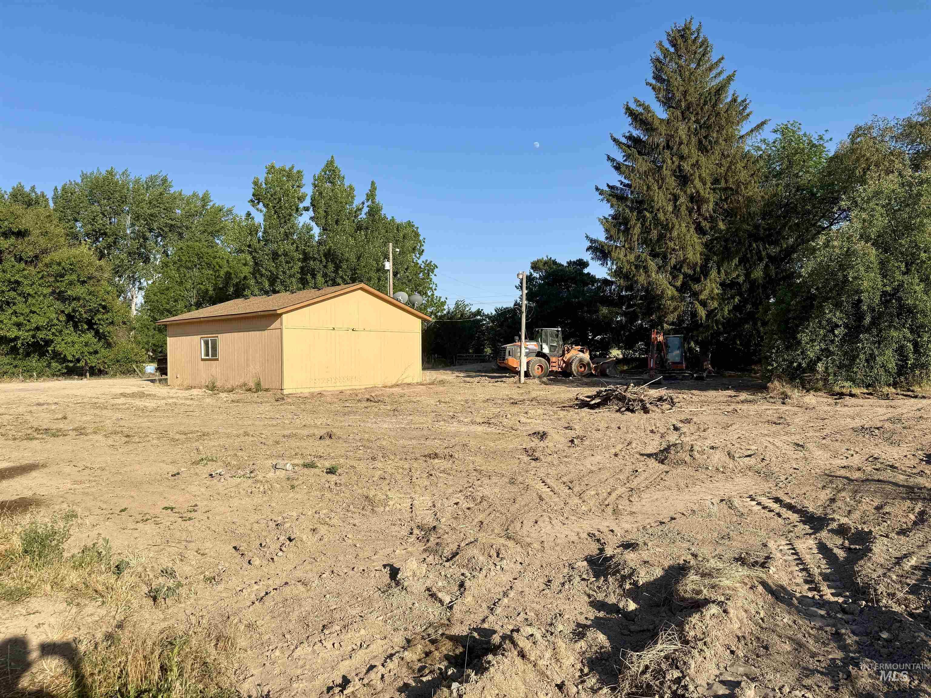5304 E Lewis Lane, Nampa, Idaho 83686, 3 Bedrooms, 2 Bathrooms, Residential For Sale, Price $750,000,MLS 98991702
