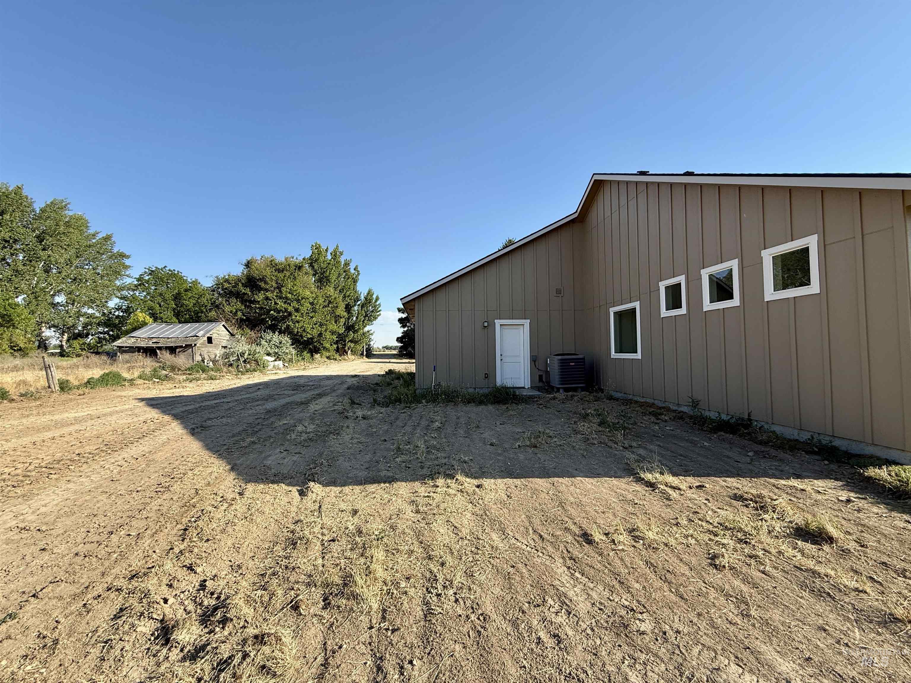 5304 E Lewis Lane, Nampa, Idaho 83686, 3 Bedrooms, 2 Bathrooms, Residential For Sale, Price $750,000,MLS 98991702