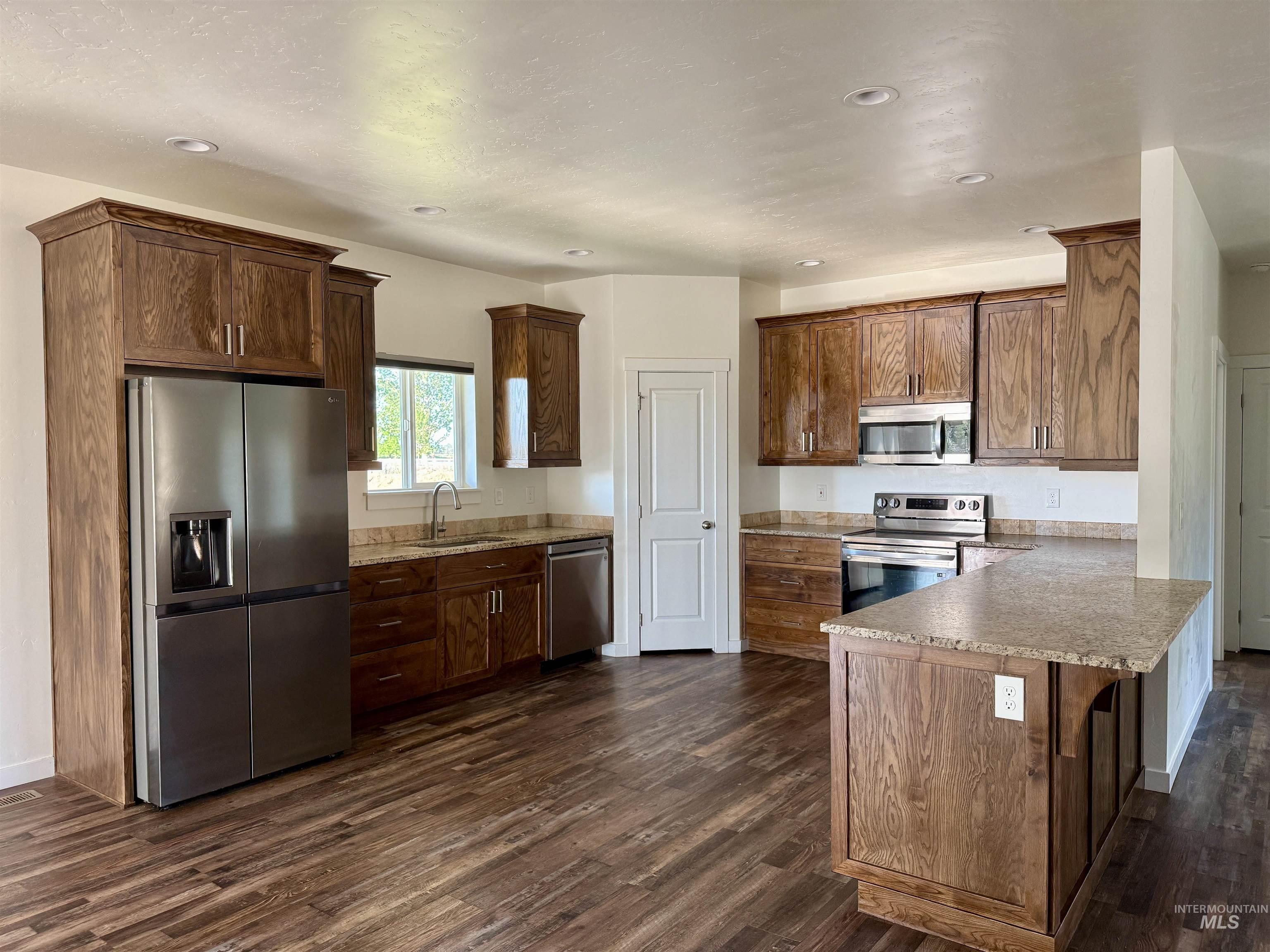 5304 E Lewis Lane, Nampa, Idaho 83686, 3 Bedrooms, 2 Bathrooms, Residential For Sale, Price $750,000,MLS 98991702