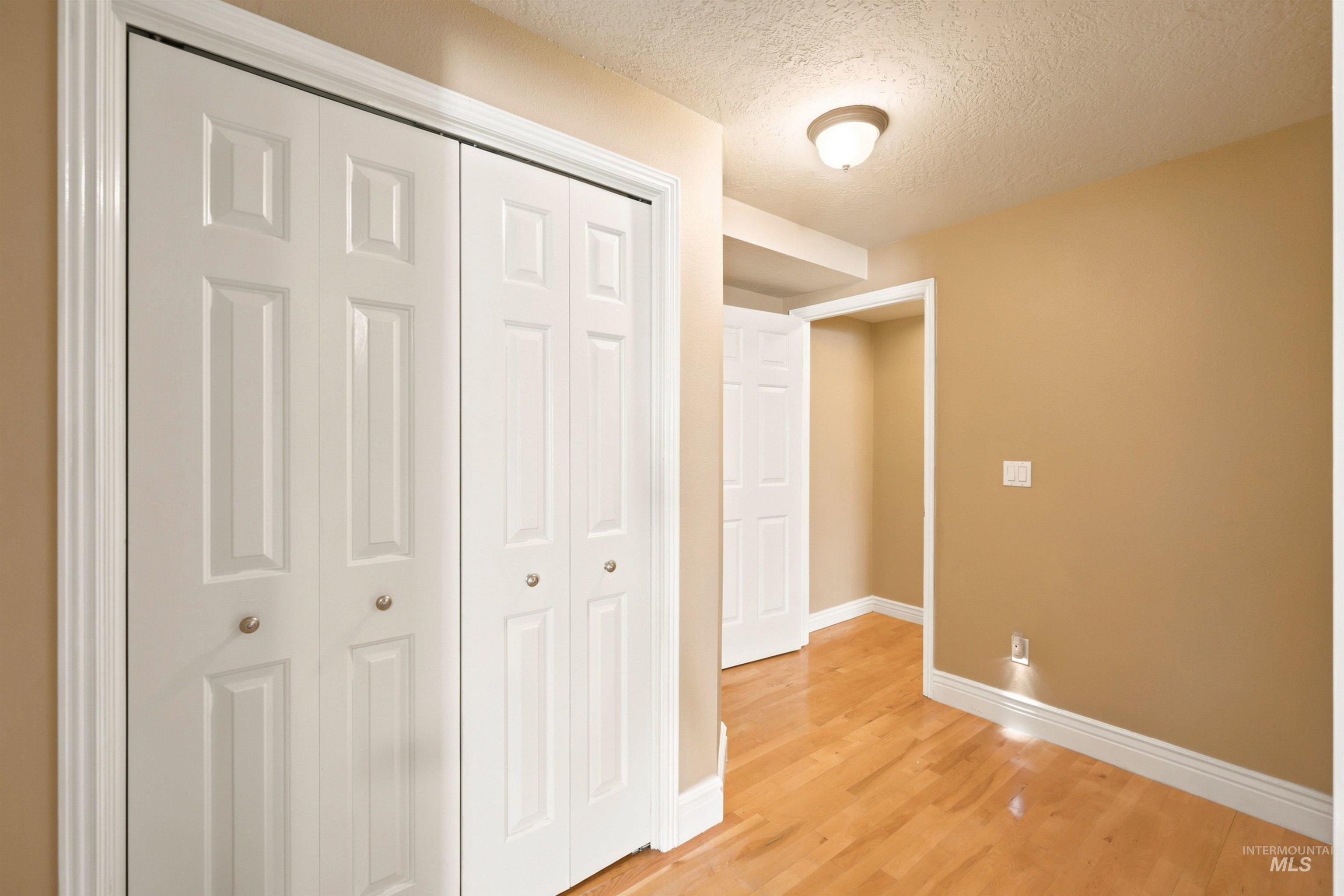 2468 E Heatherfield Court, Eagle, Idaho 83616, 4 Bedrooms, 3.5 Bathrooms, Residential For Sale, Price $725,000,MLS 98991703