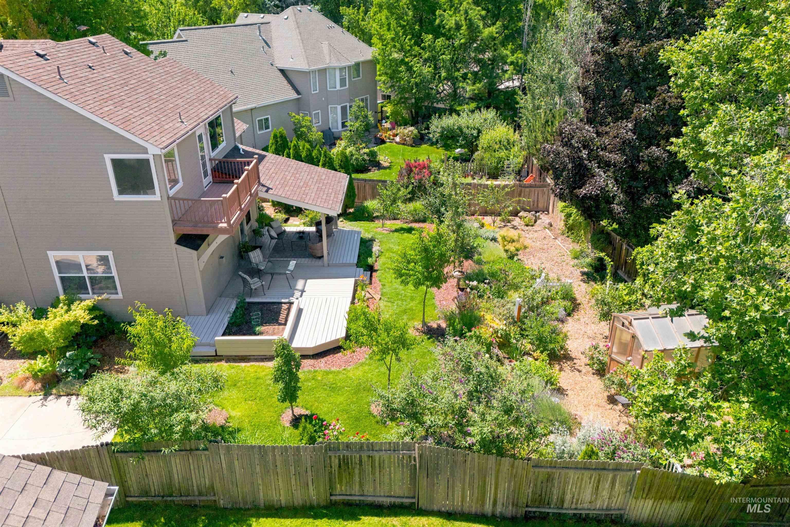 2468 E Heatherfield Court, Eagle, Idaho 83616, 4 Bedrooms, 3.5 Bathrooms, Residential For Sale, Price $725,000,MLS 98991703