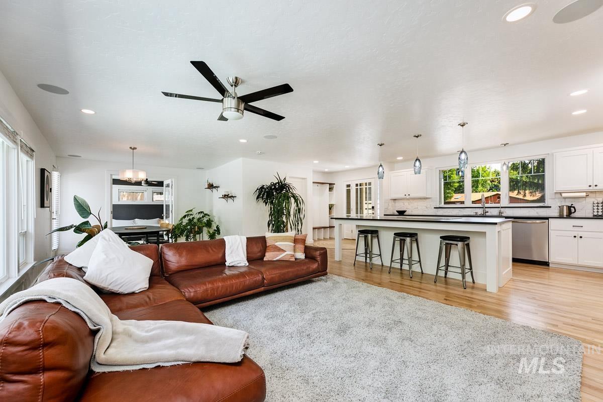 3011 N Crane Creek Rd., Boise, Idaho 83703, 4 Bedrooms, 3 Bathrooms, Residential For Sale, Price $1,150,000, 98991706