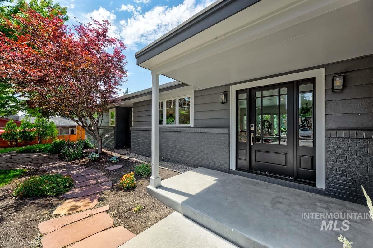 3011 N Crane Creek Rd., Boise, Idaho 83703, 4 Bedrooms, 3 Bathrooms, Residential For Sale, Price $1,150,000, 98991706