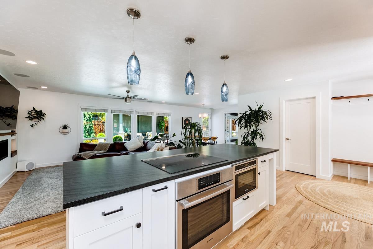 3011 N Crane Creek Rd., Boise, Idaho 83703, 4 Bedrooms, 3 Bathrooms, Residential For Sale, Price $1,150,000, 98991706