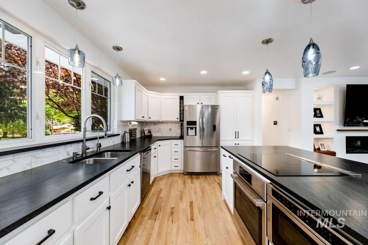 3011 N Crane Creek Rd., Boise, Idaho 83703, 4 Bedrooms, 3 Bathrooms, Residential For Sale, Price $1,150,000, 98991706
