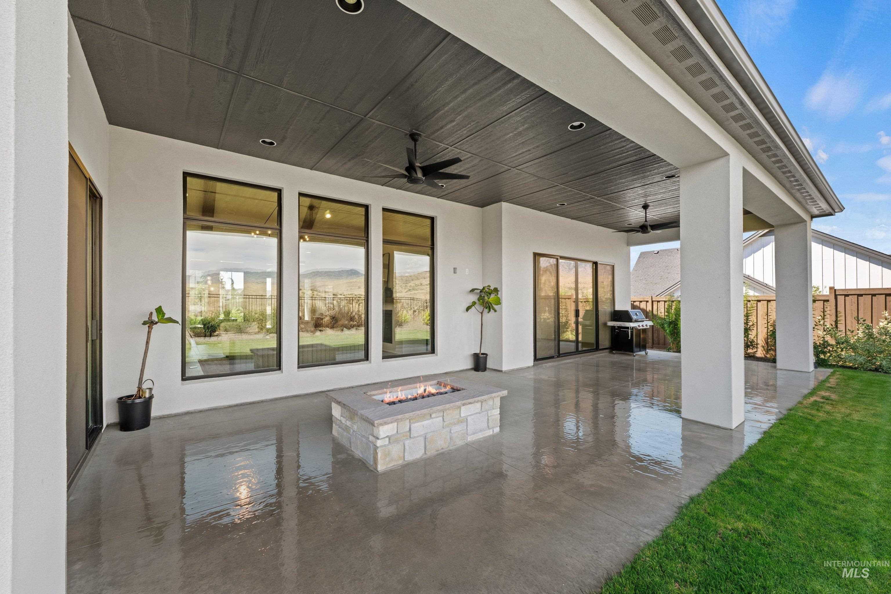 11350 N Elk Ridge Way, Boise, Idaho 83714-2419, 4 Bedrooms, 3.5 Bathrooms, Residential For Sale, Price $1,599,000,MLS 98991709