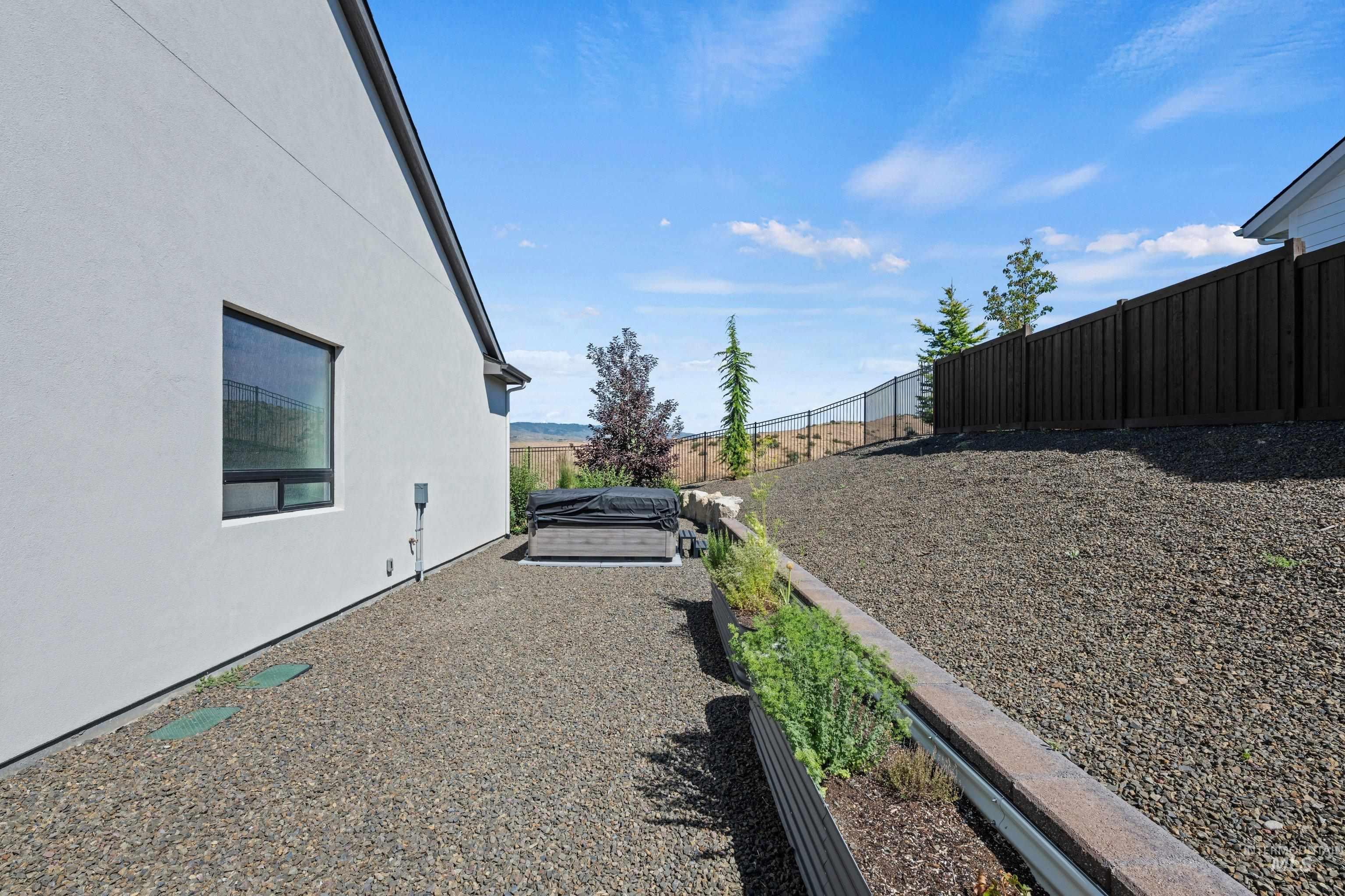 11350 N Elk Ridge Way, Boise, Idaho 83714-2419, 4 Bedrooms, 3.5 Bathrooms, Residential For Sale, Price $1,599,000,MLS 98991709