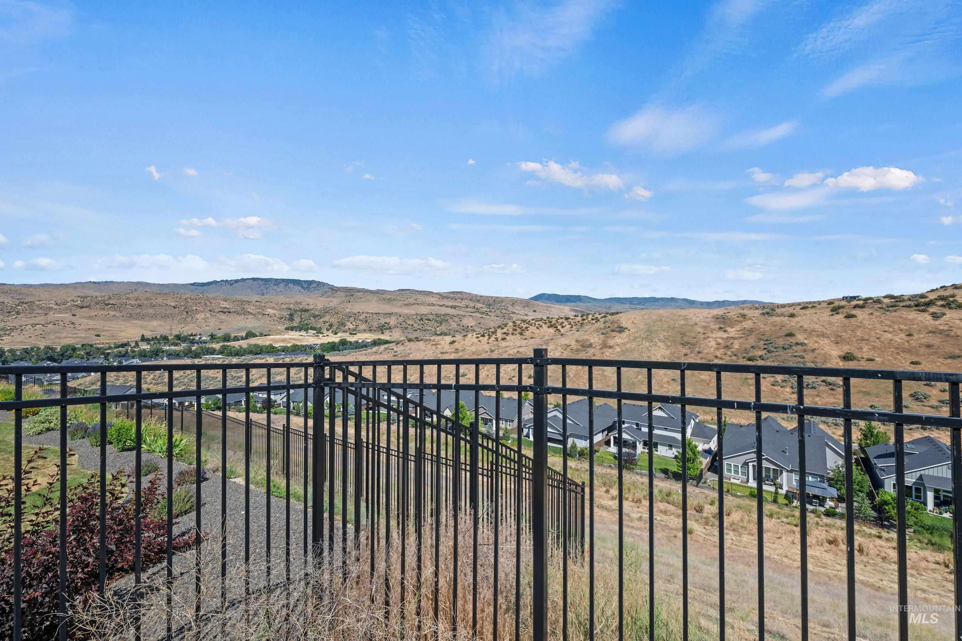 11350 N Elk Ridge Way, Boise, Idaho 83714-2419, 4 Bedrooms, 3.5 Bathrooms, Residential For Sale, Price $1,599,000,MLS 98991709