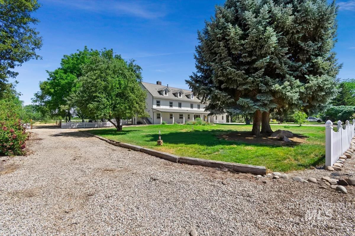 3040 N Duane Dr, Meridian, Idaho 83646, 4 Bedrooms, 5.5 Bathrooms, Residential For Sale, Price $1,849,999,MLS 98991711