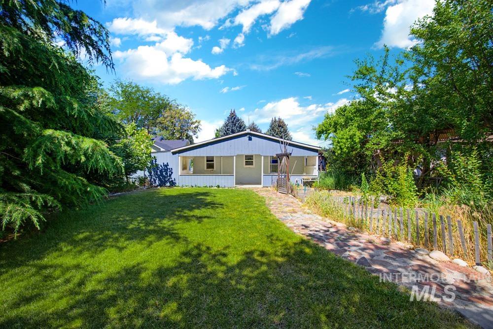 2416 N 32nd St, Boise, Idaho 83703, 3 Bedrooms, 1 Bathroom, Residential For Sale, Price $550,000,MLS 98991715