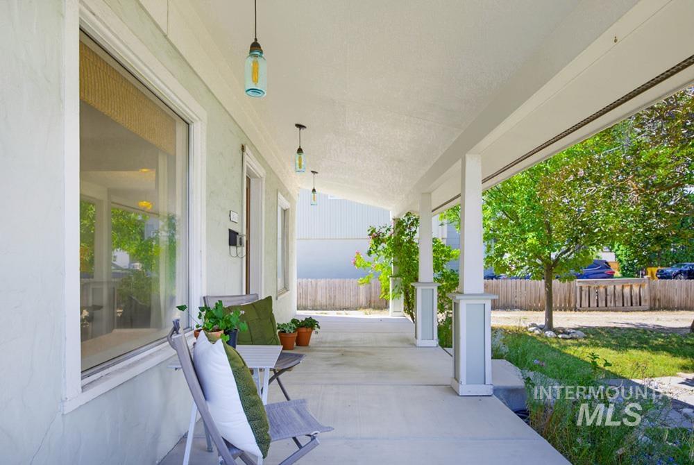 2416 N 32nd St, Boise, Idaho 83703, 3 Bedrooms, 1 Bathroom, Residential For Sale, Price $550,000,MLS 98991715