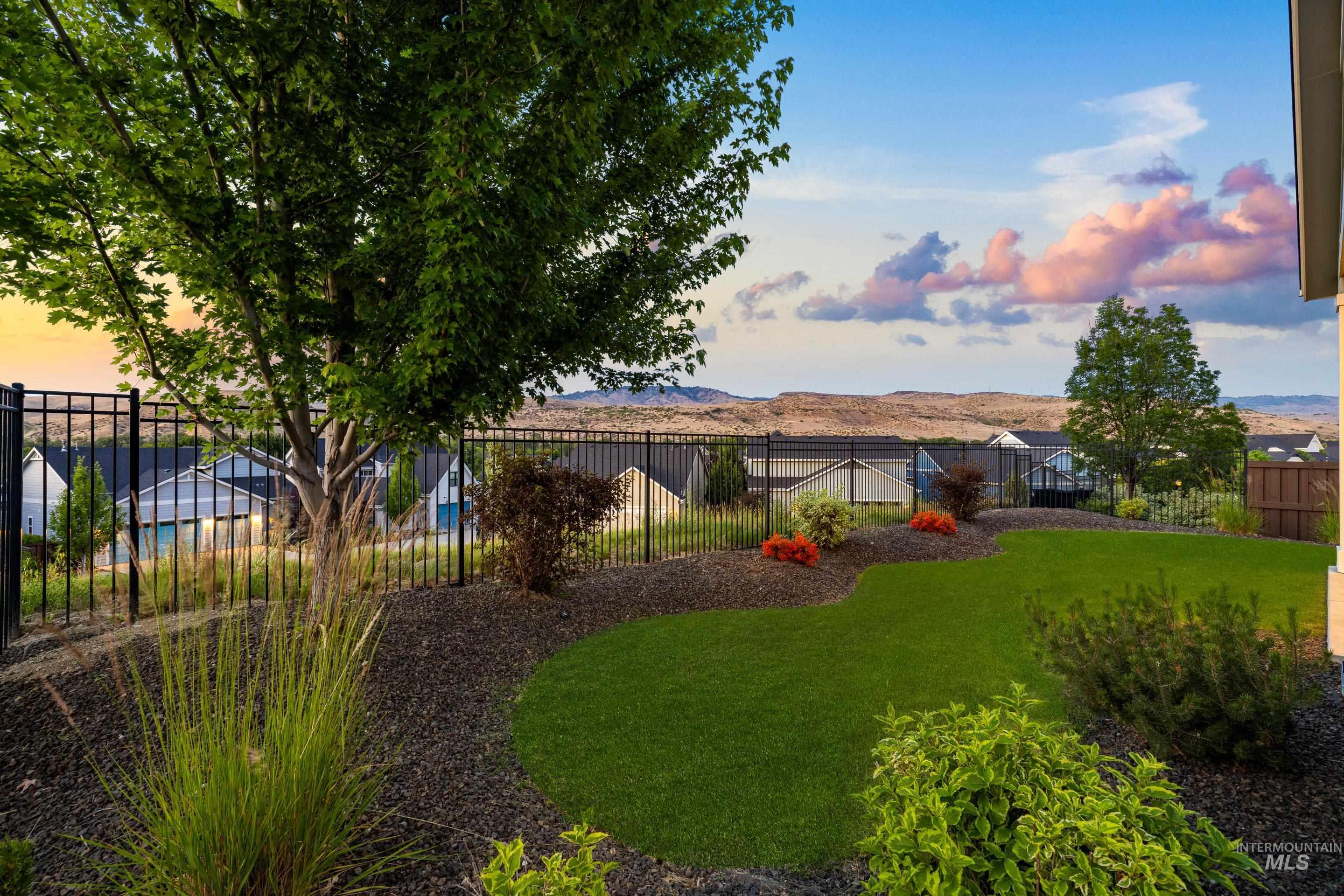 4704 W Barnview Drive, Boise, Idaho 83714, 3 Bedrooms, 3 Bathrooms, Residential For Sale, Price $849,900,MLS 98991716