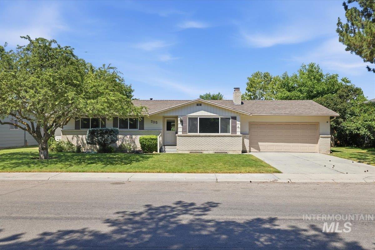 705 S Colfax, Boise, Idaho 83709, 5 Bedrooms, 3 Bathrooms, Residential For Sale, Price $475,000, 98991717