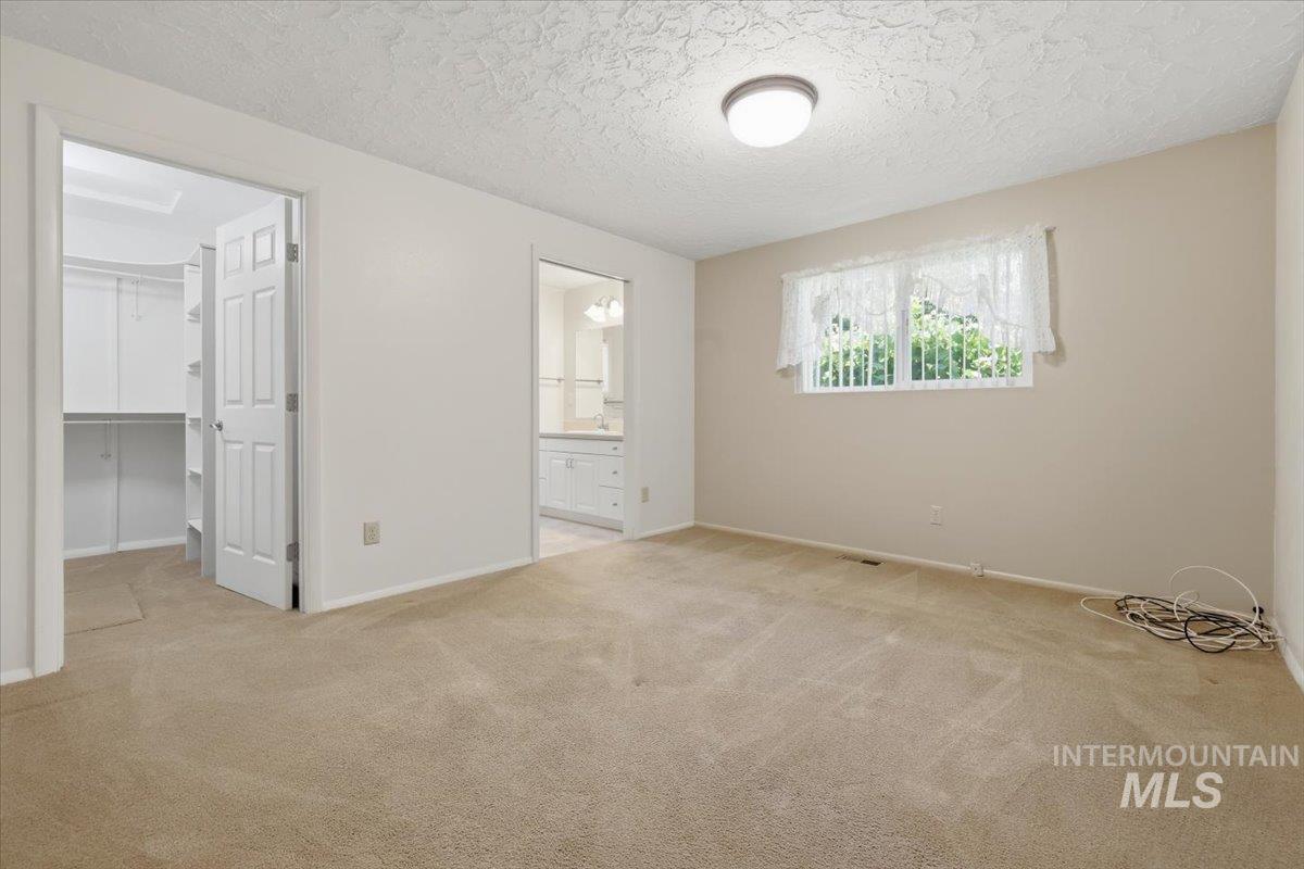 705 S Colfax, Boise, Idaho 83709, 5 Bedrooms, 3 Bathrooms, Residential For Sale, Price $475,000, 98991717