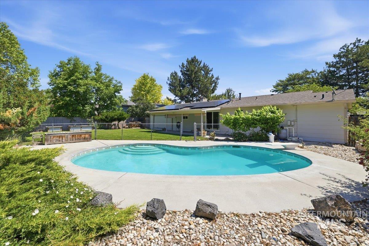705 S Colfax, Boise, Idaho 83709, 5 Bedrooms, 3 Bathrooms, Residential For Sale, Price $475,000, 98991717