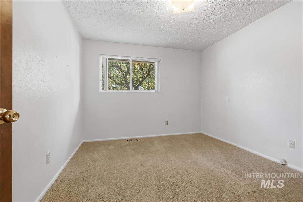 705 S Colfax, Boise, Idaho 83709, 5 Bedrooms, 3 Bathrooms, Residential For Sale, Price $475,000, 98991717
