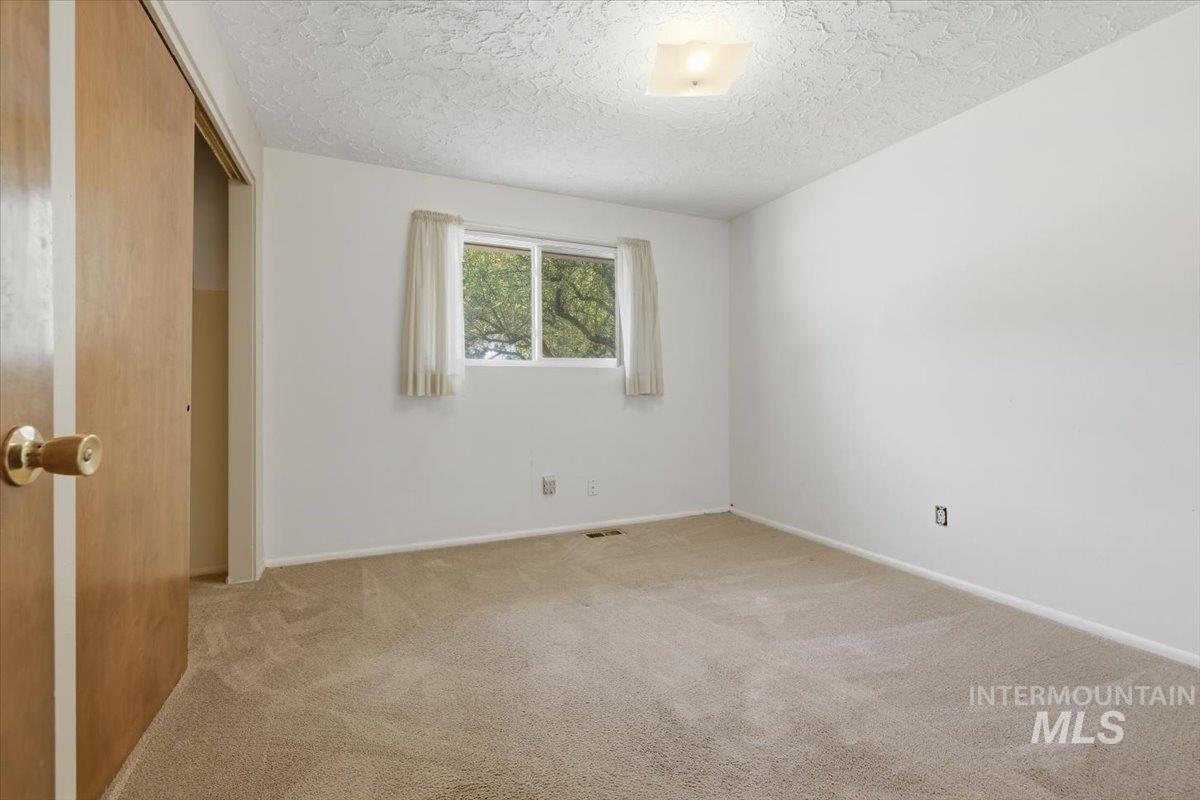 705 S Colfax, Boise, Idaho 83709, 5 Bedrooms, 3 Bathrooms, Residential For Sale, Price $475,000, 98991717