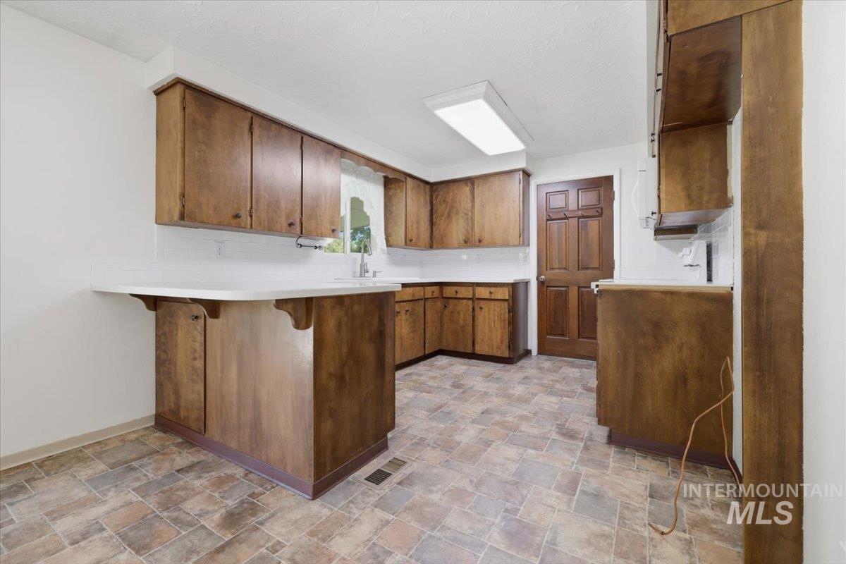 705 S Colfax, Boise, Idaho 83709, 5 Bedrooms, 3 Bathrooms, Residential For Sale, Price $475,000, 98991717