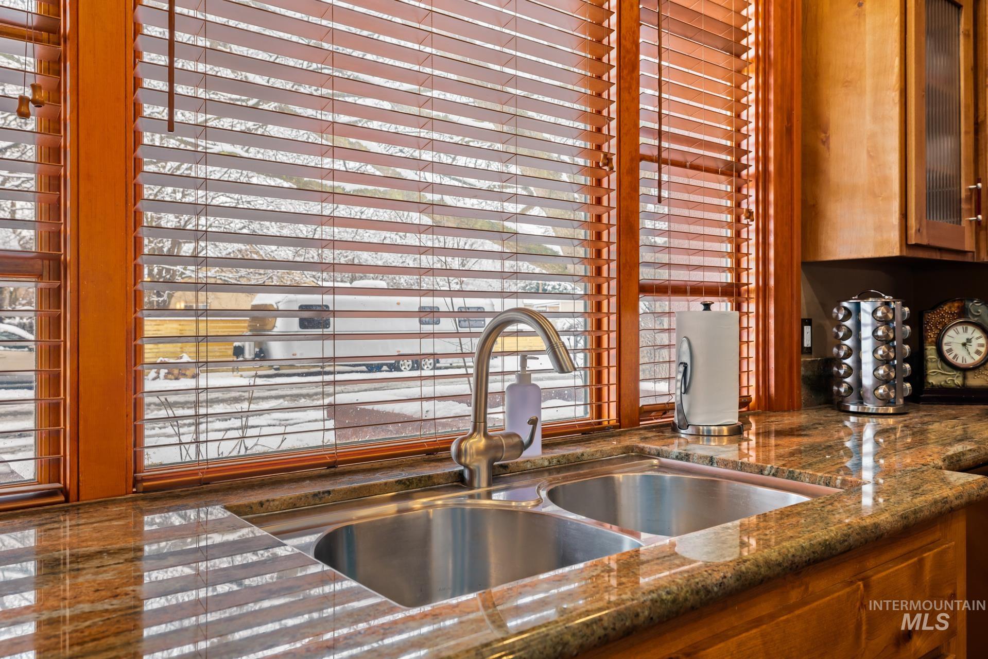 2105 N 33rd, Boise, Idaho 83703, 2 Bedrooms, 2.5 Bathrooms, Residential For Sale, Price $599,000,MLS 98991718
