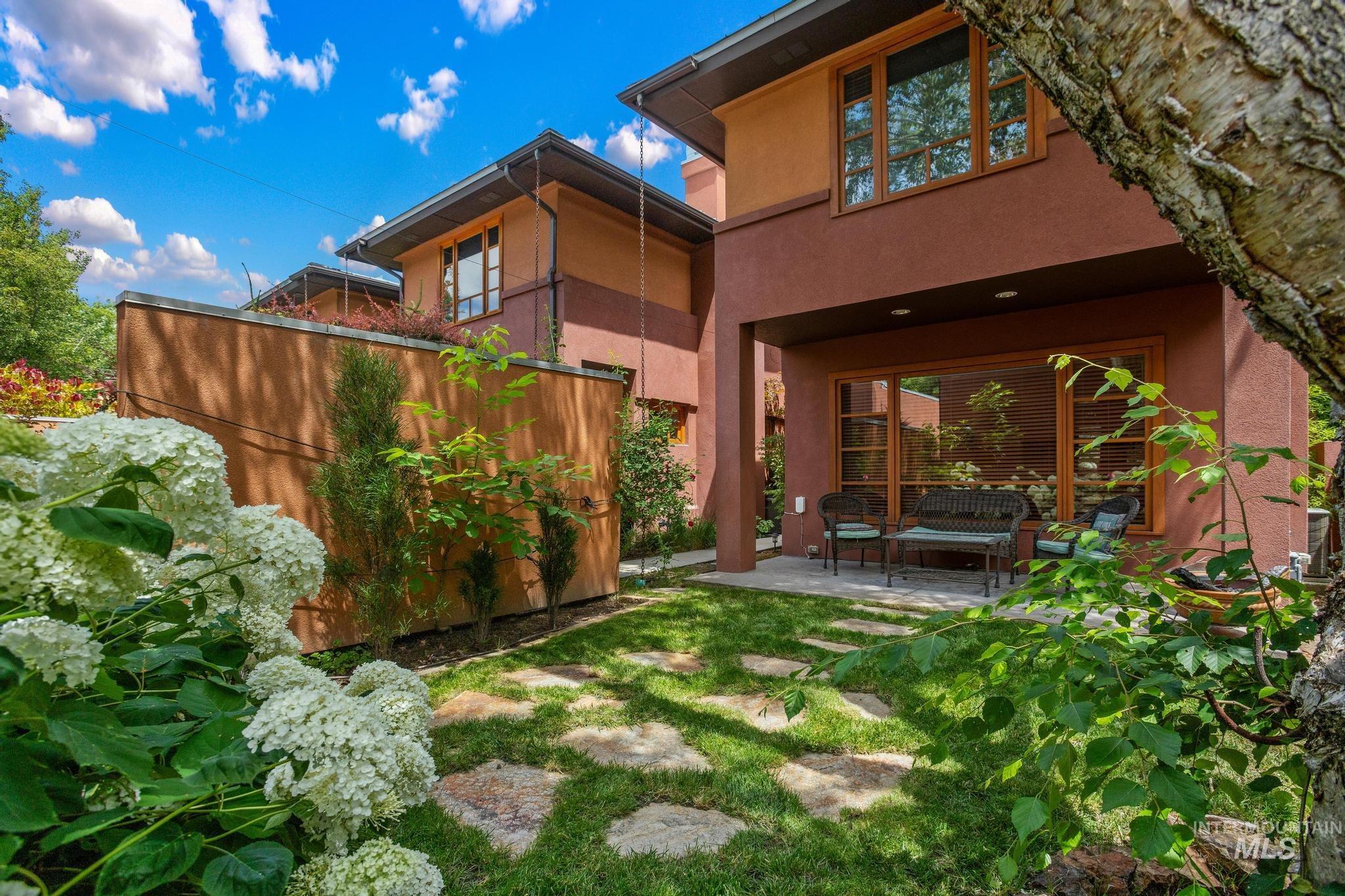 2105 N 33rd, Boise, Idaho 83703, 2 Bedrooms, 2.5 Bathrooms, Residential For Sale, Price $599,000,MLS 98991718