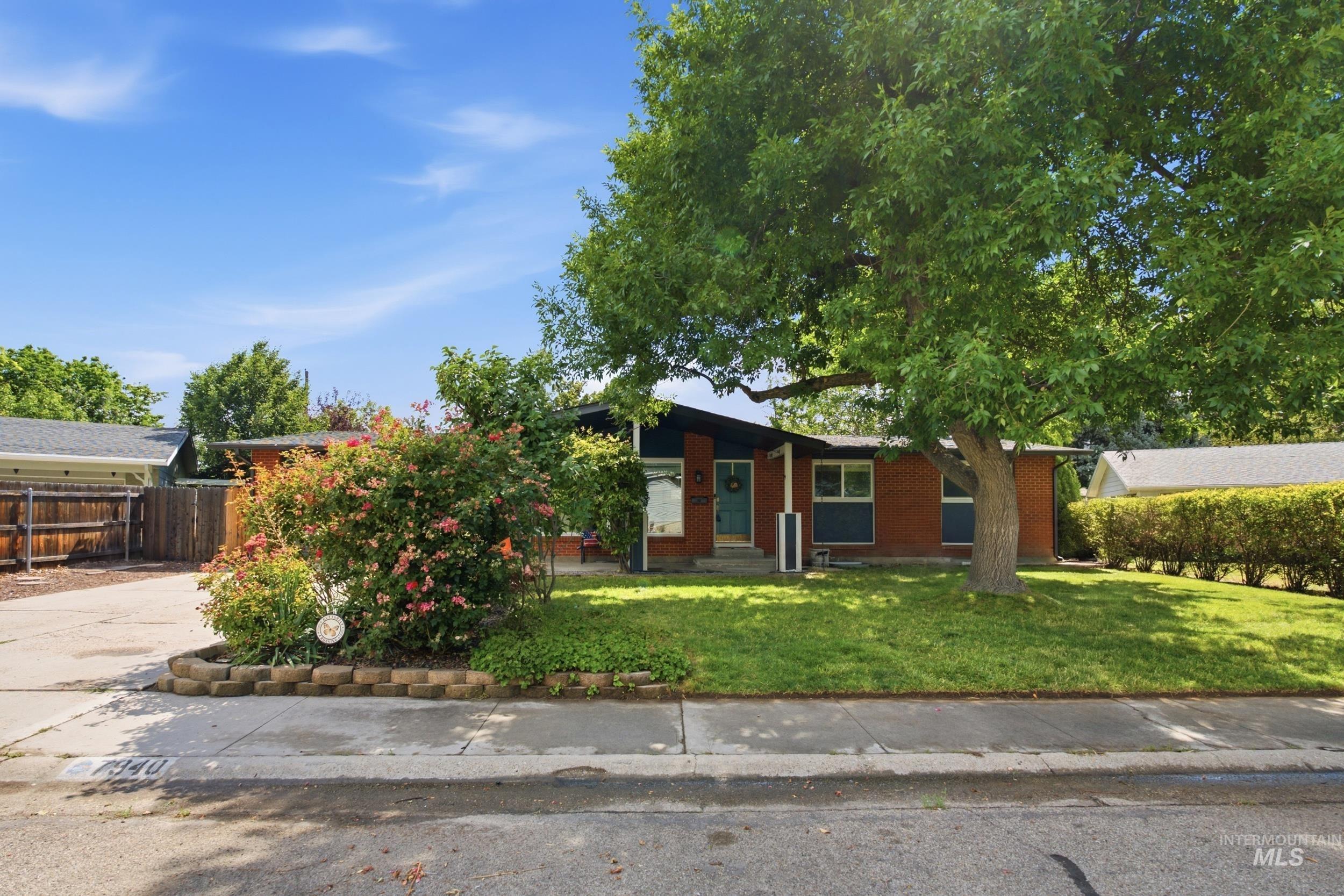 7940 W Galena Dr, Boise, Idaho 83709, 5 Bedrooms, 3 Bathrooms, Residential For Sale, Price $659,900, 98991721