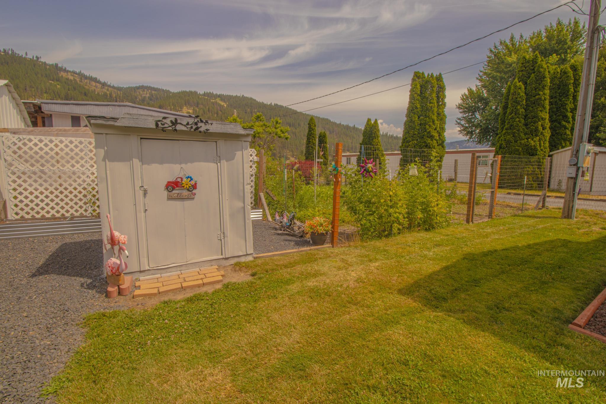 112 143rd St, Orofino, Idaho 83544, 3 Bedrooms, 2 Bathrooms, Residential For Sale, Price $89,500,MLS 98991722
