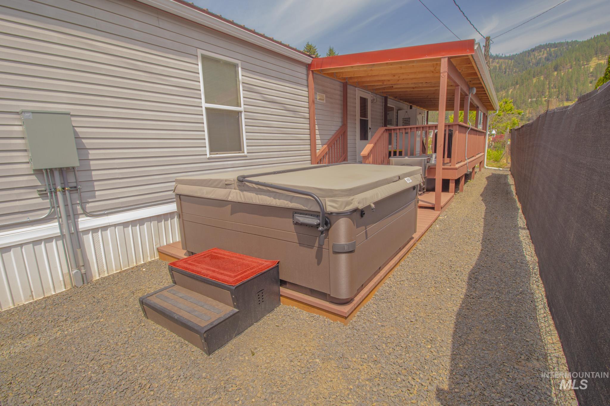 112 143rd St, Orofino, Idaho 83544, 3 Bedrooms, 2 Bathrooms, Residential For Sale, Price $89,500,MLS 98991722