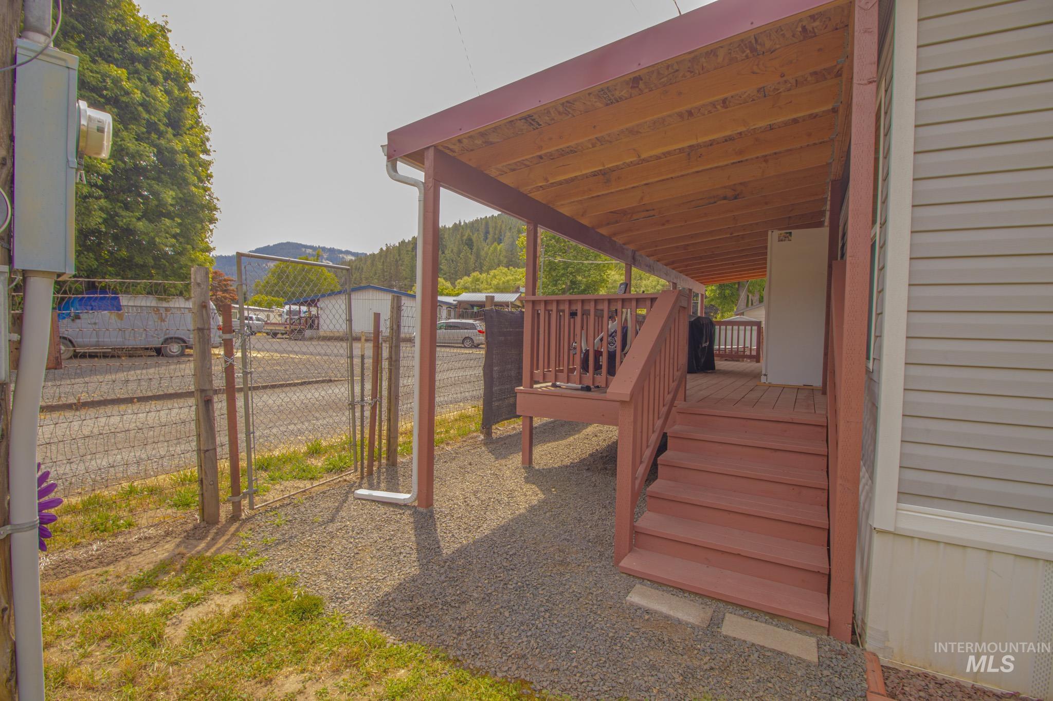 112 143rd St, Orofino, Idaho 83544, 3 Bedrooms, 2 Bathrooms, Residential For Sale, Price $89,500,MLS 98991722