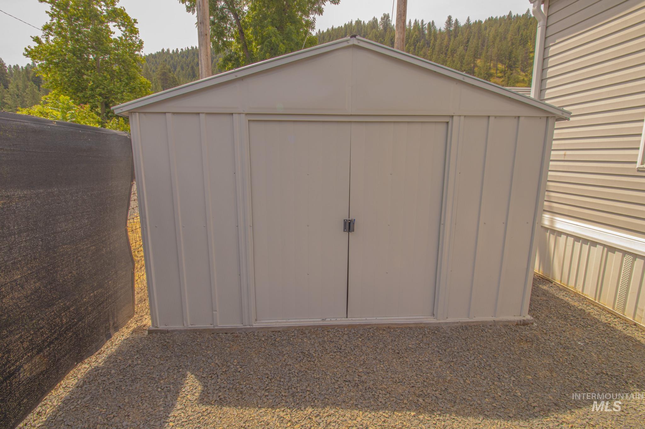 112 143rd St, Orofino, Idaho 83544, 3 Bedrooms, 2 Bathrooms, Residential For Sale, Price $89,500,MLS 98991722