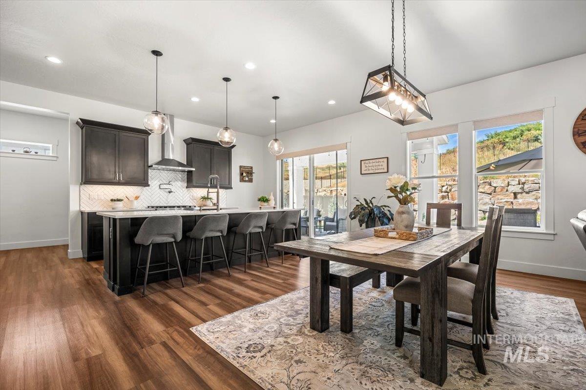 10984 W Collina Vista Dr, Star, Idaho 83669, 5 Bedrooms, 4.5 Bathrooms, Residential For Sale, Price $929,999,MLS 98991725