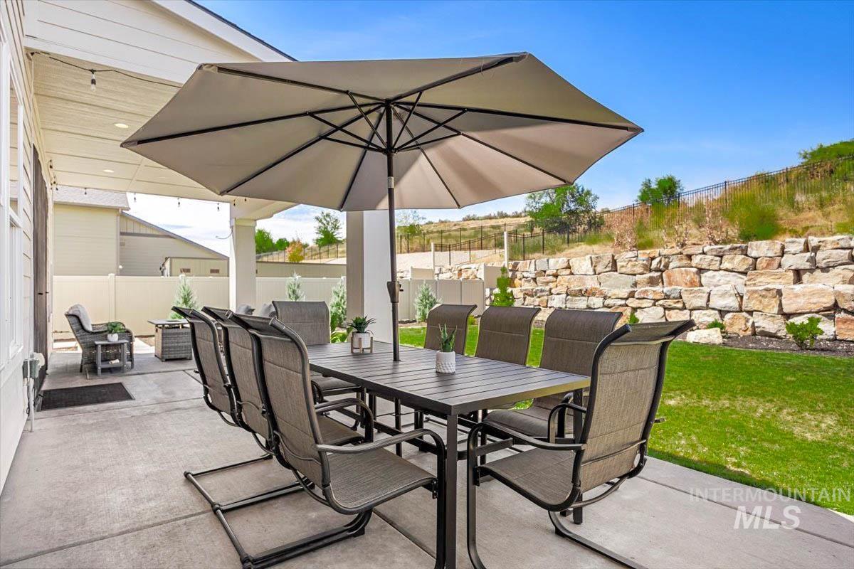 10984 W Collina Vista Dr, Star, Idaho 83669, 5 Bedrooms, 4.5 Bathrooms, Residential For Sale, Price $929,999,MLS 98991725