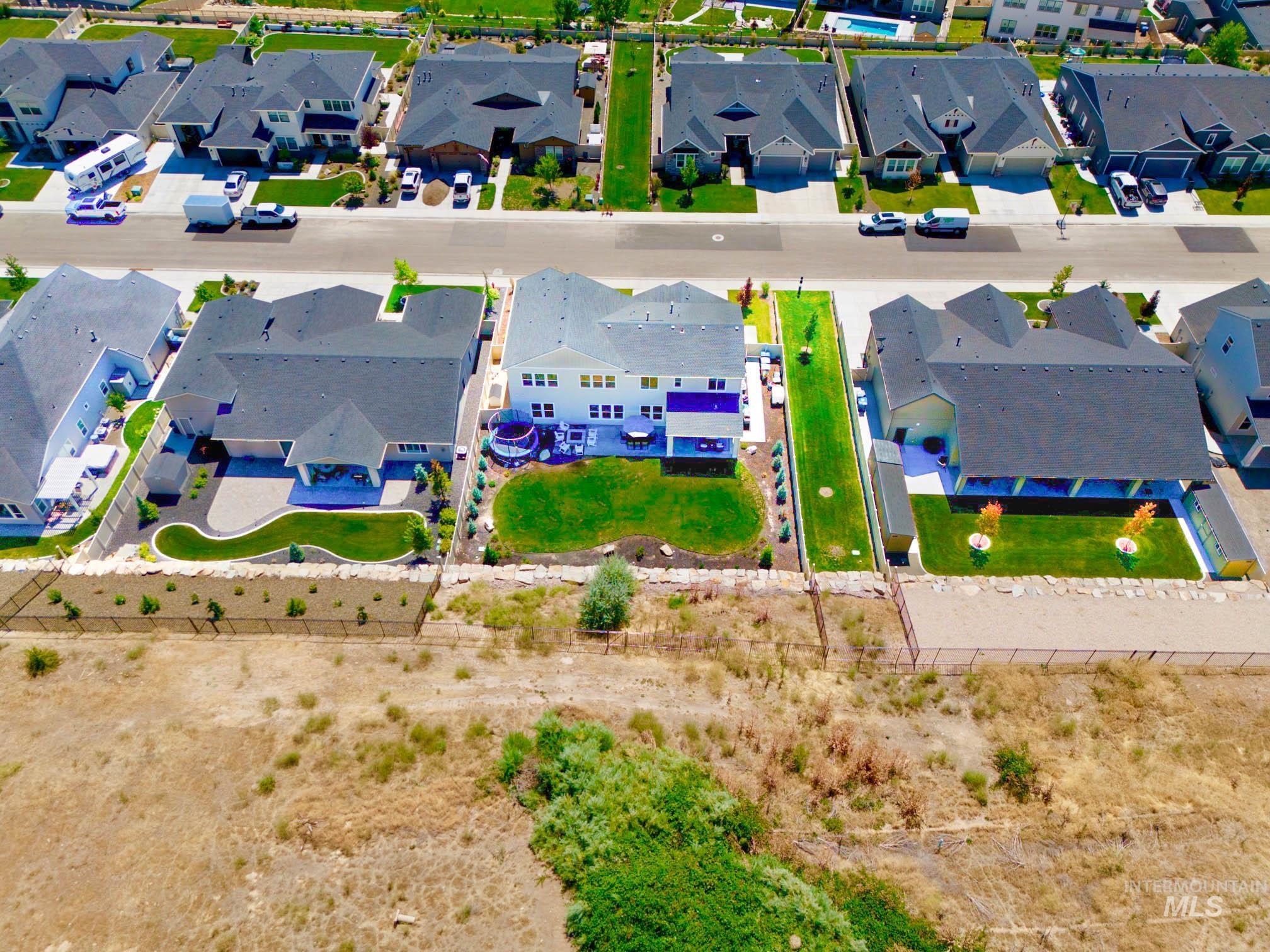 10984 W Collina Vista Dr, Star, Idaho 83669, 5 Bedrooms, 4.5 Bathrooms, Residential For Sale, Price $929,999,MLS 98991725
