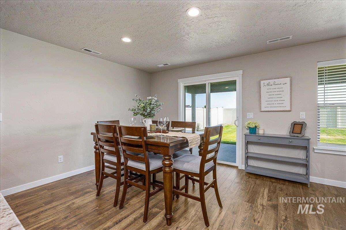 7482 E Edison St, Nampa, Idaho 83687, 5 Bedrooms, 4 Bathrooms, Residential For Sale, Price $549,000, 98991726