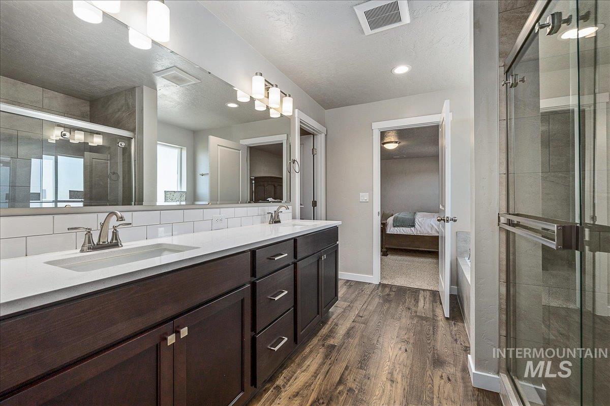 7482 E Edison St, Nampa, Idaho 83687, 5 Bedrooms, 4 Bathrooms, Residential For Sale, Price $549,000, 98991726