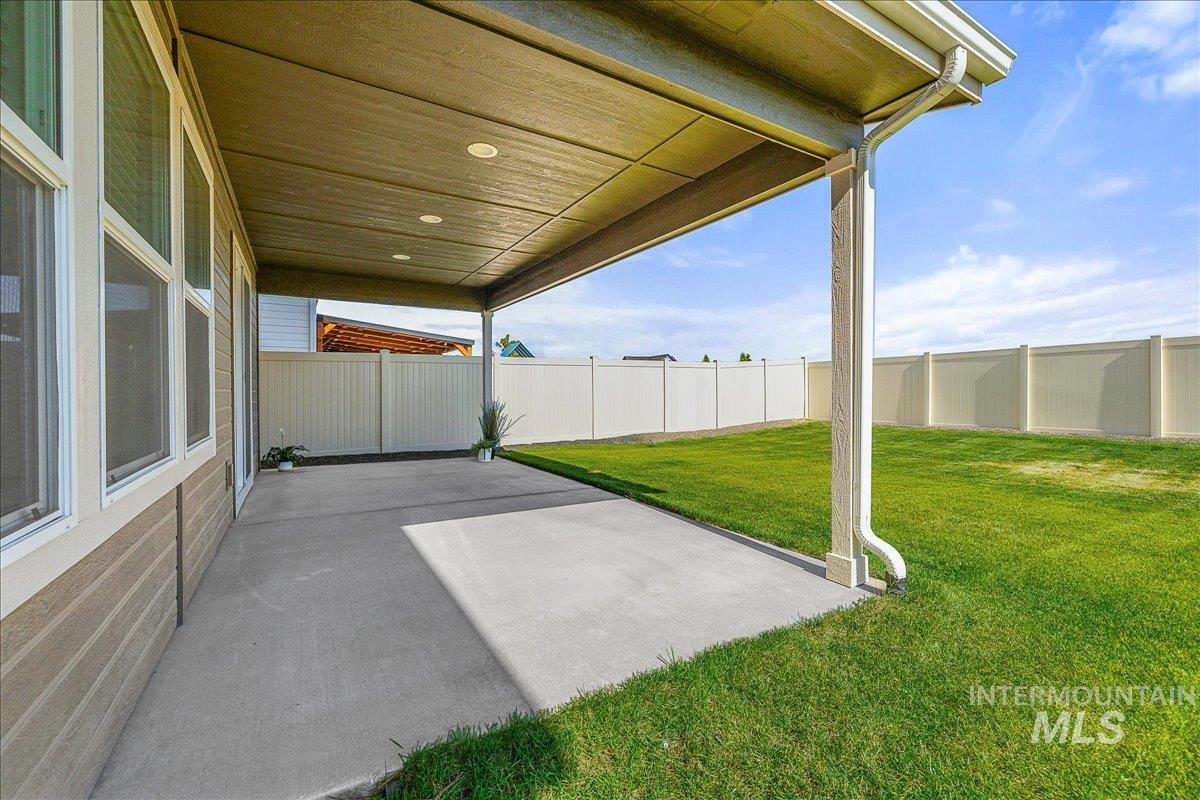 7482 E Edison St, Nampa, Idaho 83687, 5 Bedrooms, 4 Bathrooms, Residential For Sale, Price $549,000, 98991726