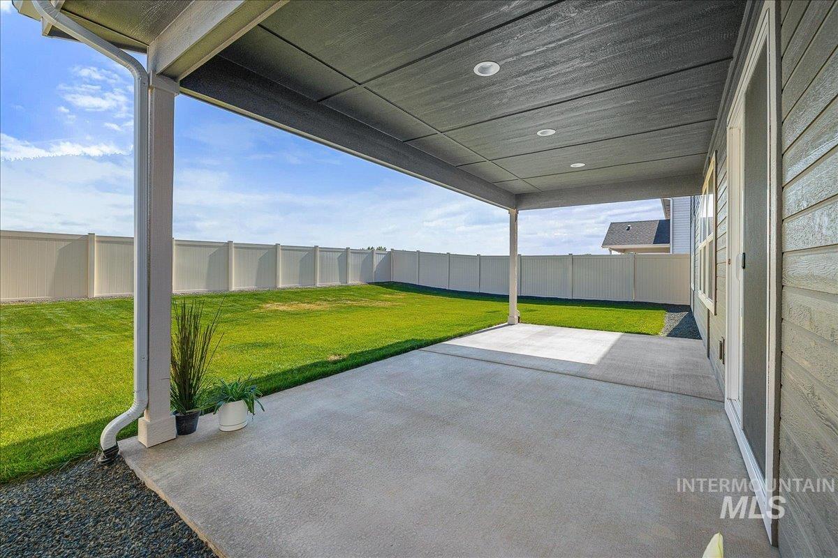7482 E Edison St, Nampa, Idaho 83687, 5 Bedrooms, 4 Bathrooms, Residential For Sale, Price $549,000, 98991726