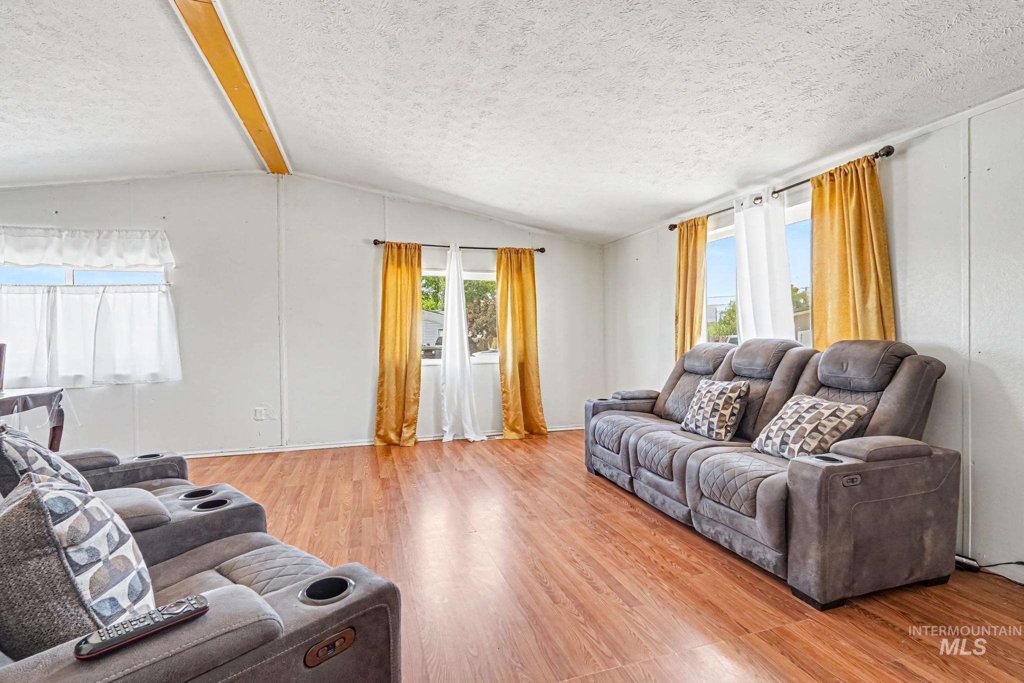 2608 Powderhorn Dr, Caldwell, Idaho 83605, 3 Bedrooms, 2 Bathrooms, Residential For Sale, Price $100,000,MLS 98991727