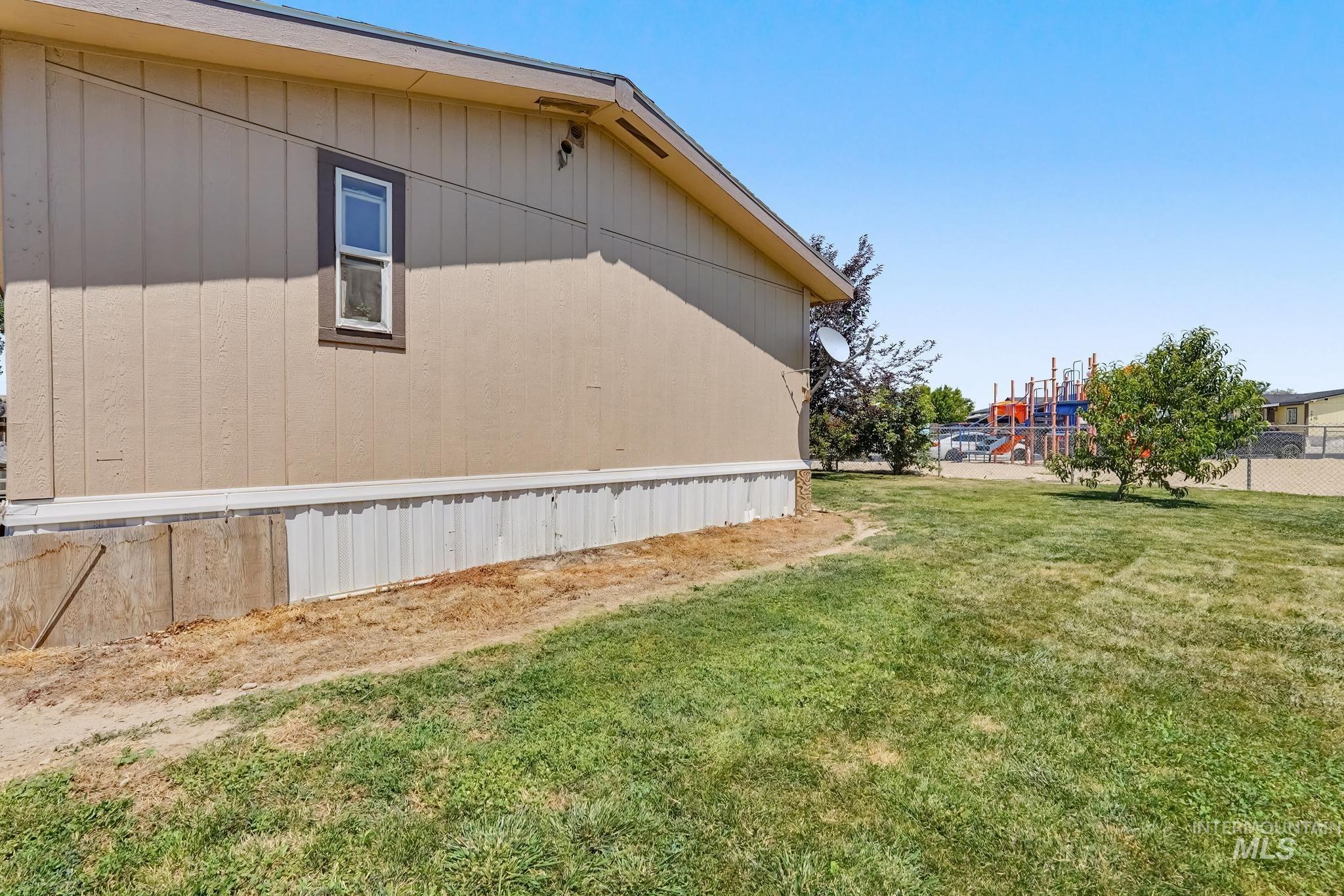 2608 Powderhorn Dr, Caldwell, Idaho 83605, 3 Bedrooms, 2 Bathrooms, Residential For Sale, Price $100,000,MLS 98991727