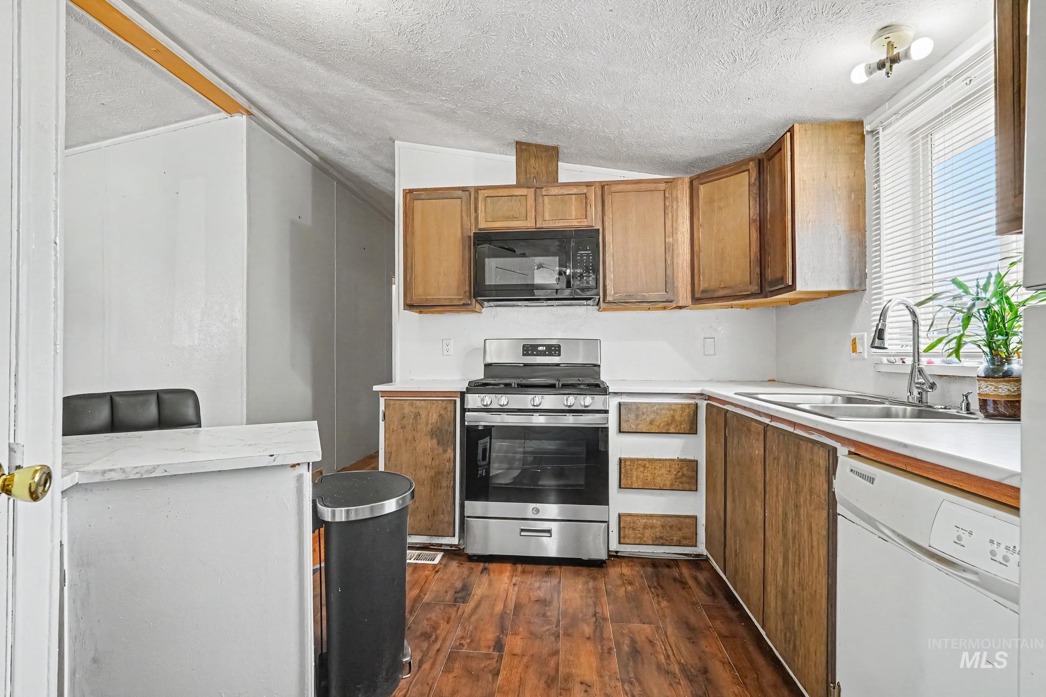 2608 Powderhorn Dr, Caldwell, Idaho 83605, 3 Bedrooms, 2 Bathrooms, Residential For Sale, Price $100,000,MLS 98991727